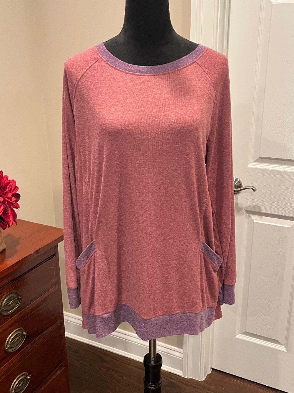 Kuotai Women’s Heathered Plum Tunic Loungewear Top L
